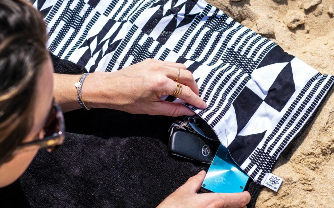 Serviette de plage avec poche : Un accessoire indispensable ?