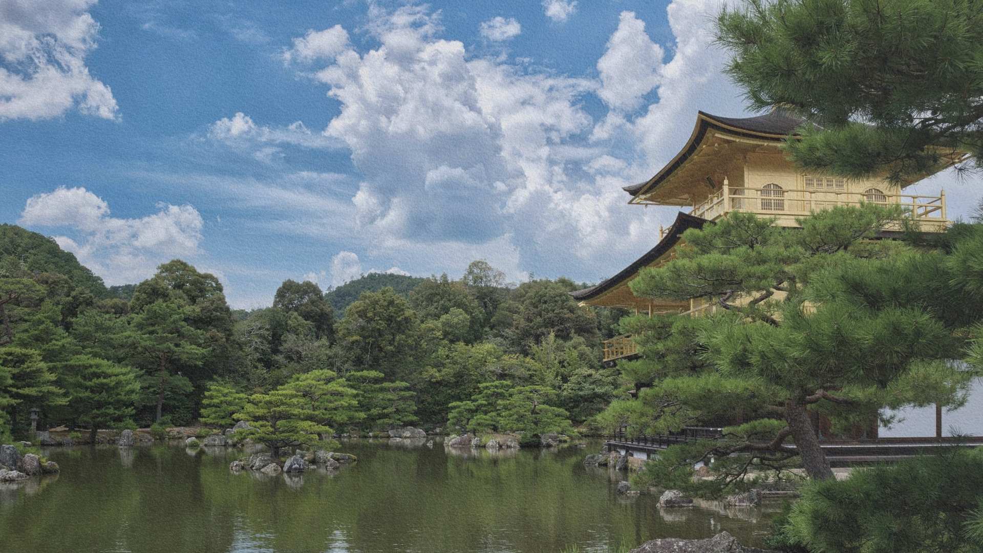 Temple Kinkaku-ji entouré d’un étang calme à Kyoto, paysage silencieux où architecture et nature coexistent en équilibre