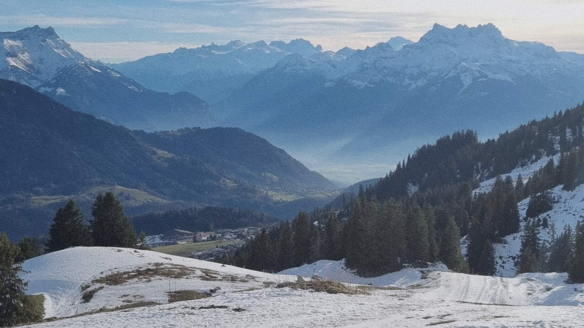 Village de Leysin au bord du lac dans les Alpes vaudoises en Suisse
