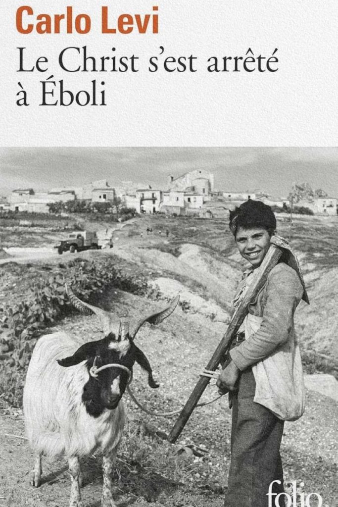 Couverture du livre Le Christ s'est arrêté à Eboli de Carlo Levi.