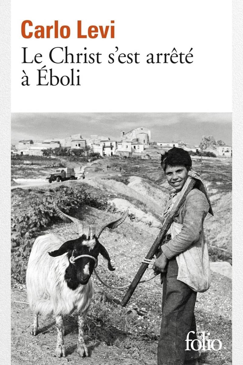 Livre-Carlo-Levi-Le-Christ-s-est-arrete-a-Eboli Couverture du livre Le Christ s'est arrêté à Eboli de Carlo Levi.