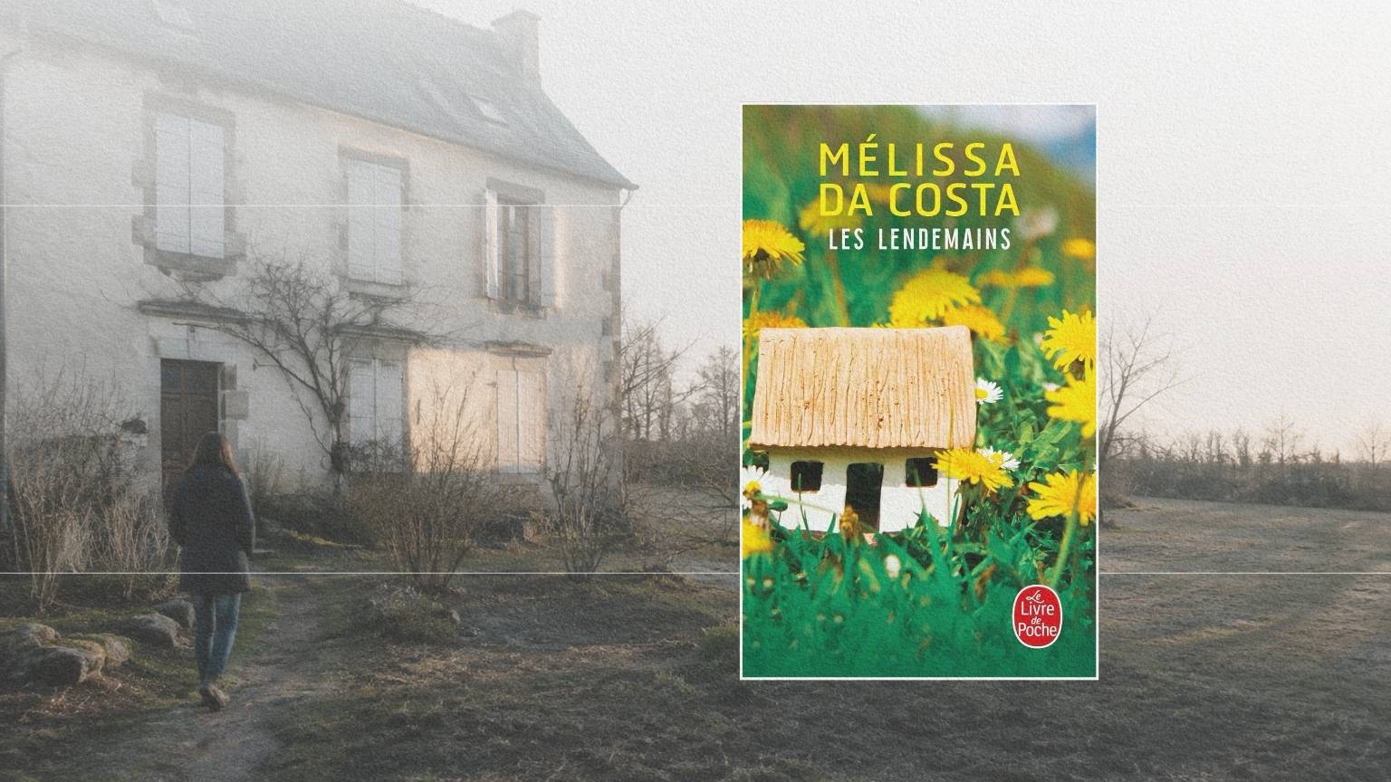 Amande marche vers une maison isolée entourée d’un jardin à la fin de l’hiver.